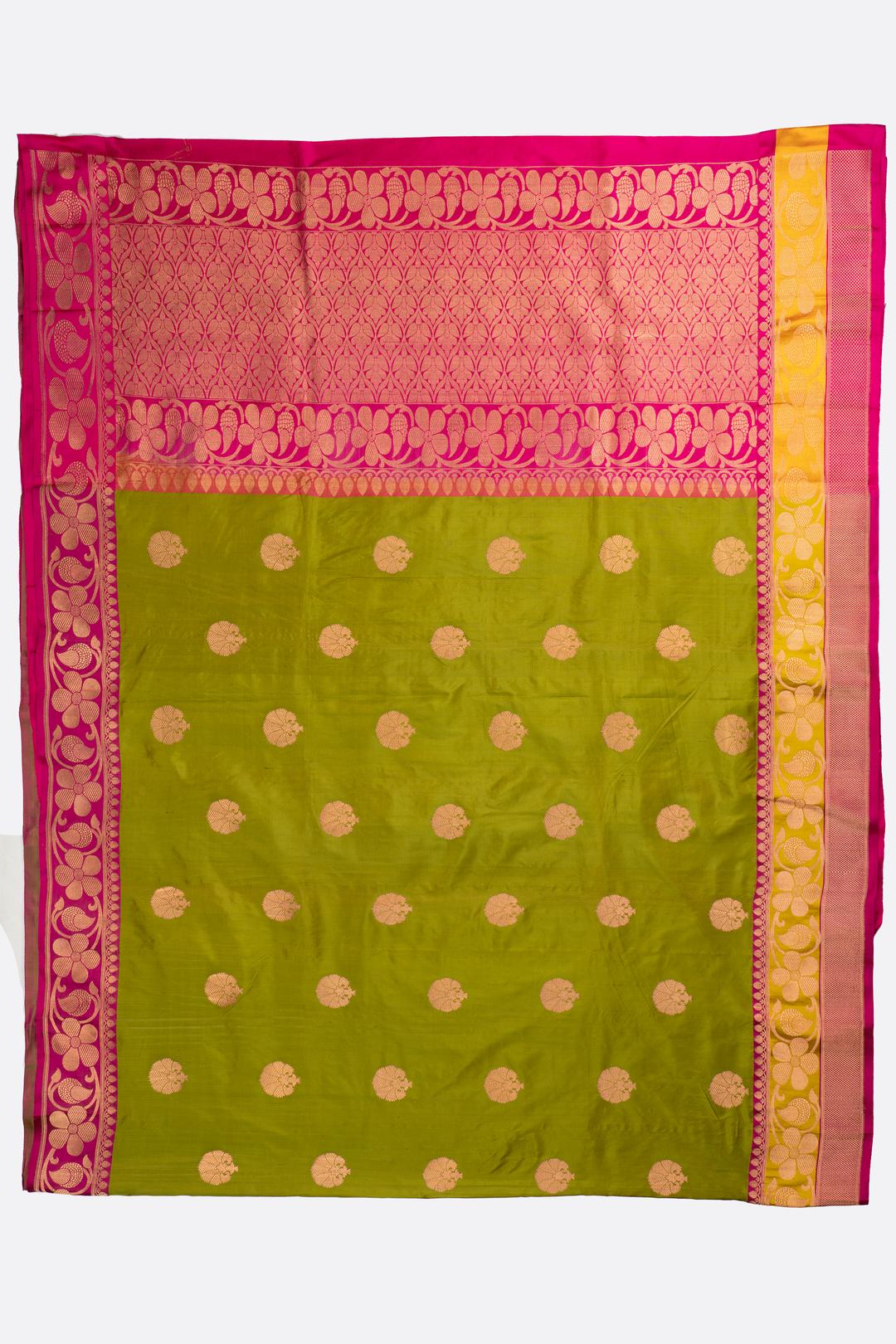 Parrot Green Woven Banaras Saree 900951