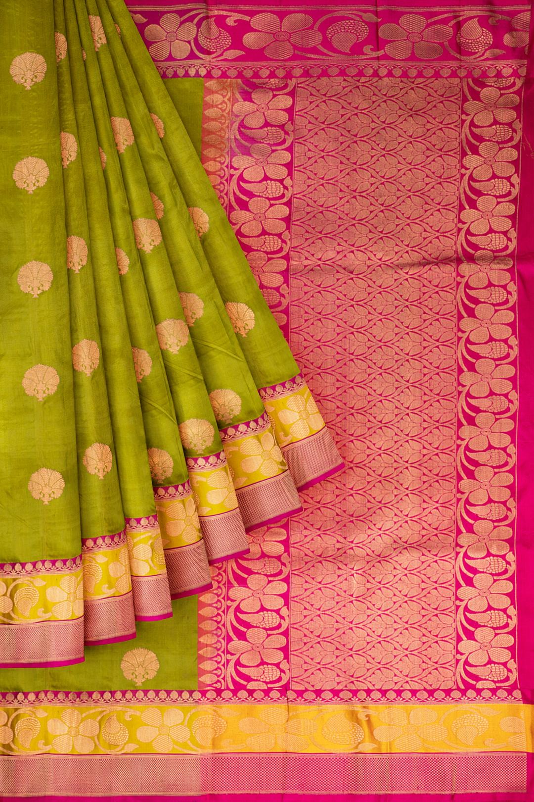 Parrot Green Woven Banaras Saree 900951